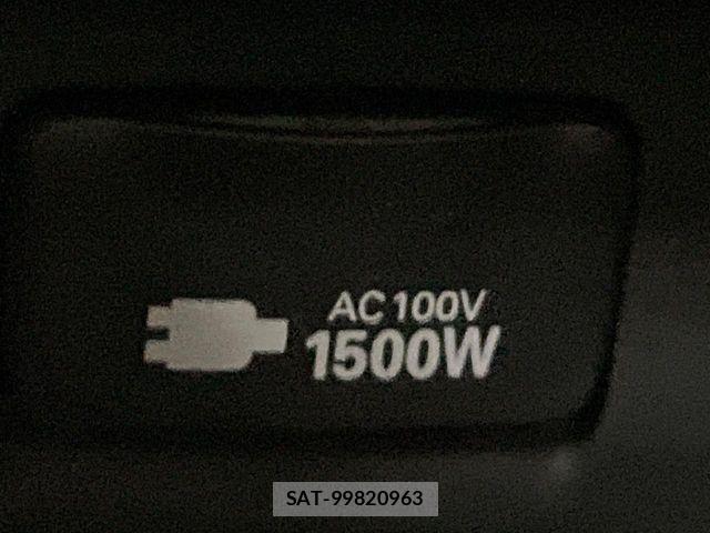 Toyota C-HR 2021-04 8206812-6