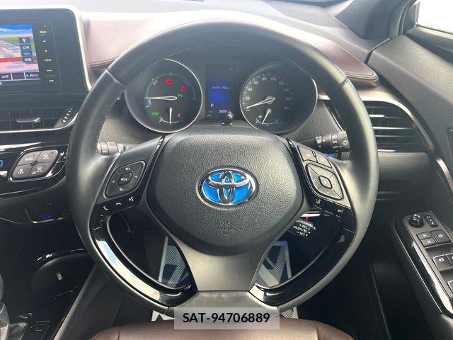 Toyota C-HR 2017-10 8206820-7