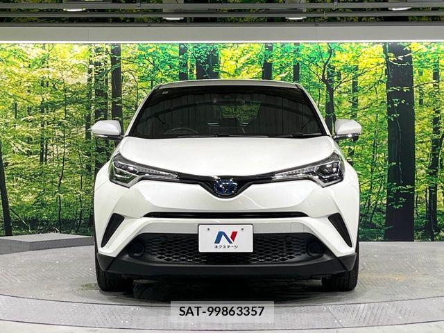 Toyota C-HR 2019-09 8206819-13