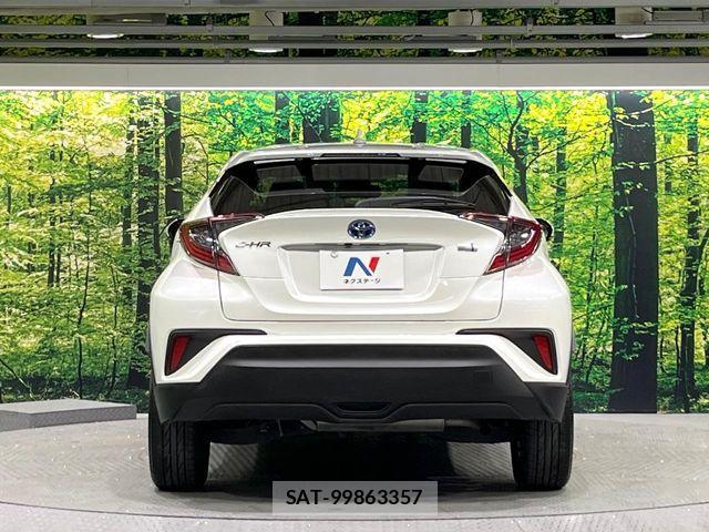 Toyota C-HR 2019-09 8206819-14