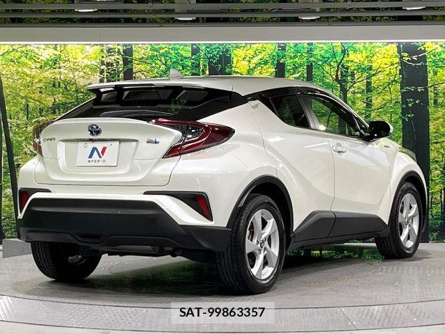 Toyota C-HR 2019-09 8206819-16