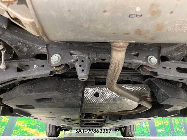 Toyota C-HR 2019-09 8206819-18