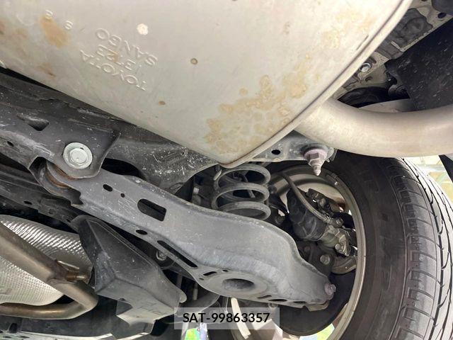 Toyota C-HR 2019-09 8206819-19