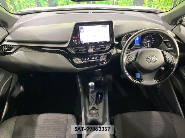 Toyota C-HR 2019-09 8206819-4