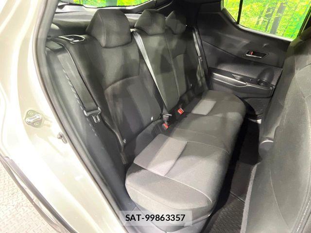 Toyota C-HR 2019-09 8206819-8