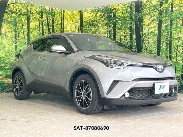 Toyota C-HR 2017-08 8206822-15