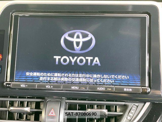 Toyota C-HR 2017-08 8206822-3
