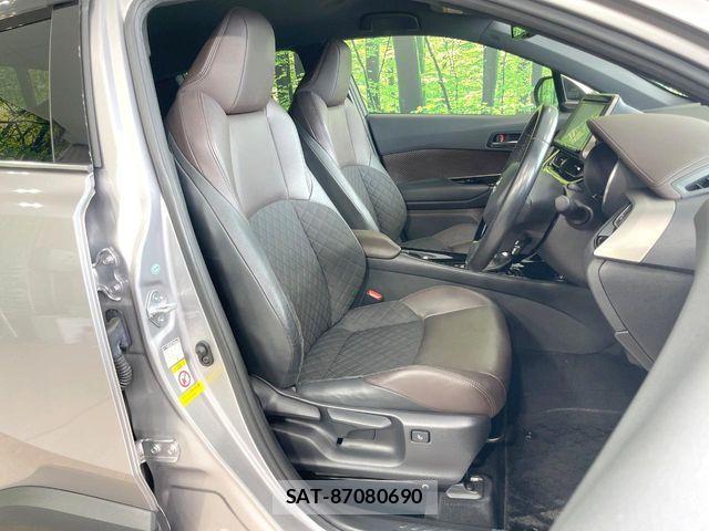 Toyota C-HR 2017-08 8206822-7