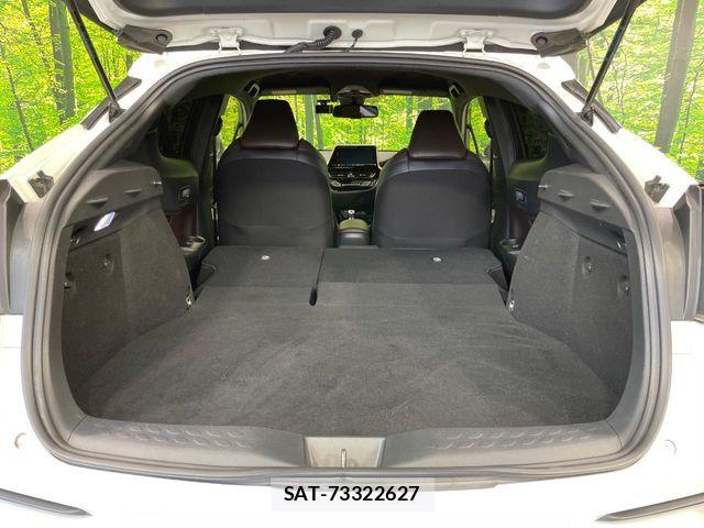 Toyota C-HR 2017-06 8206821-9