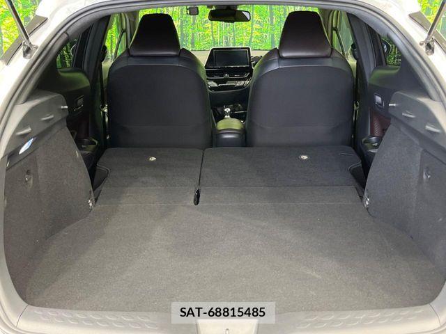 Toyota C-HR 2018-07 8206823-9
