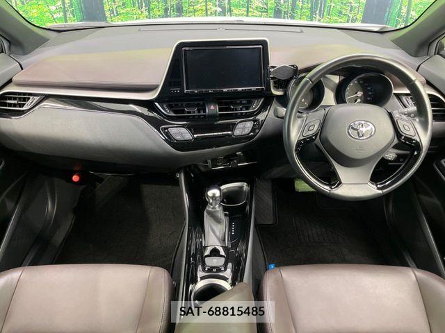 Toyota C-HR 2018-07 8206823-1