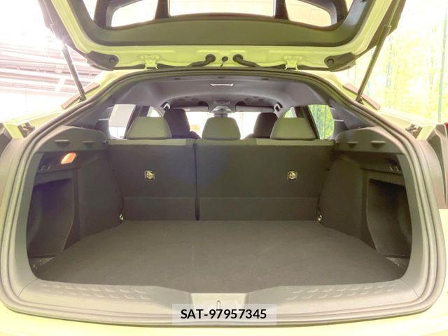 Toyota C-HR 2021-07 8206813-9