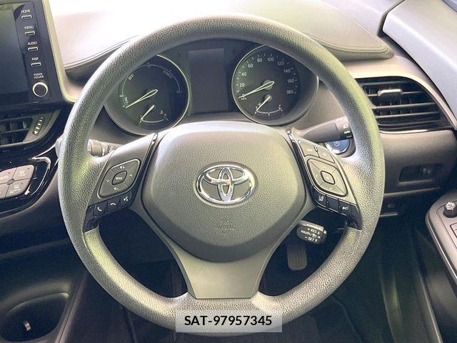 Toyota C-HR 2021-07 8206813-10