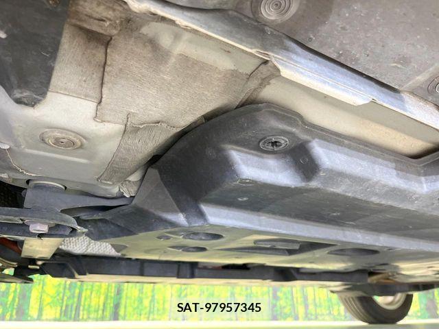 Toyota C-HR 2021-07 8206813-17