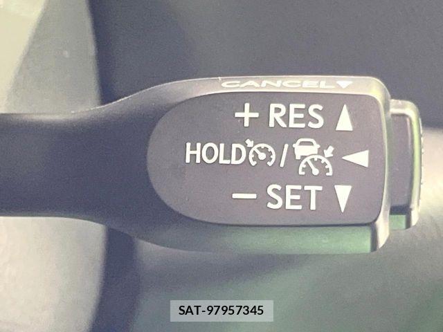 Toyota C-HR 2021-07 8206813-19