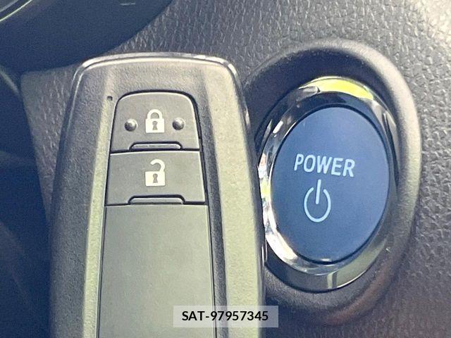 Toyota C-HR 2021-07 8206813-5