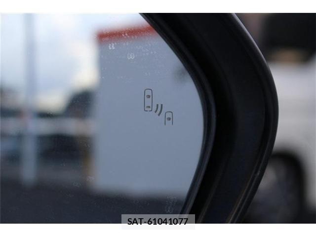 Toyota C-HR 2017-02 8206817-3