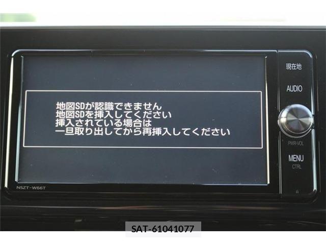 Toyota C-HR 2017-02 8206817-5