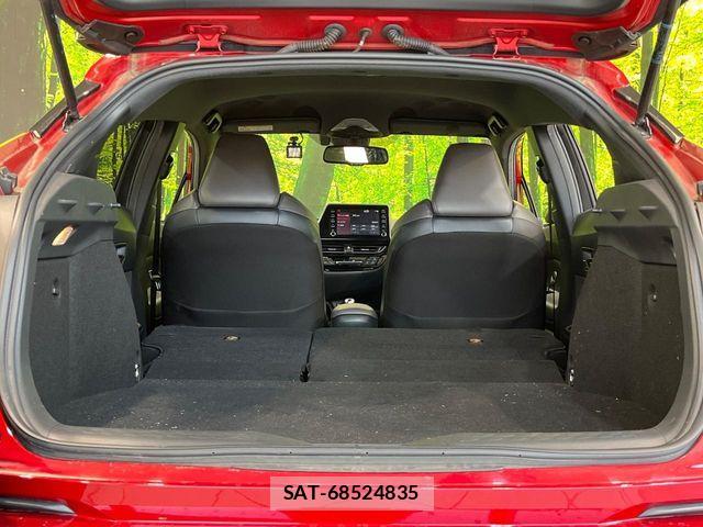 Toyota C-HR 2019-11 8206818-9