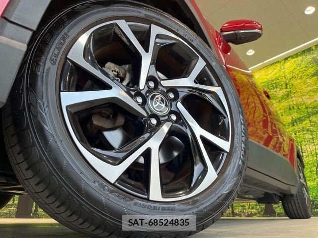 Toyota C-HR 2019-11 8206818-12