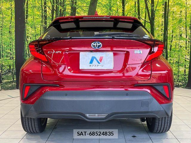 Toyota C-HR 2019-11 8206818-14