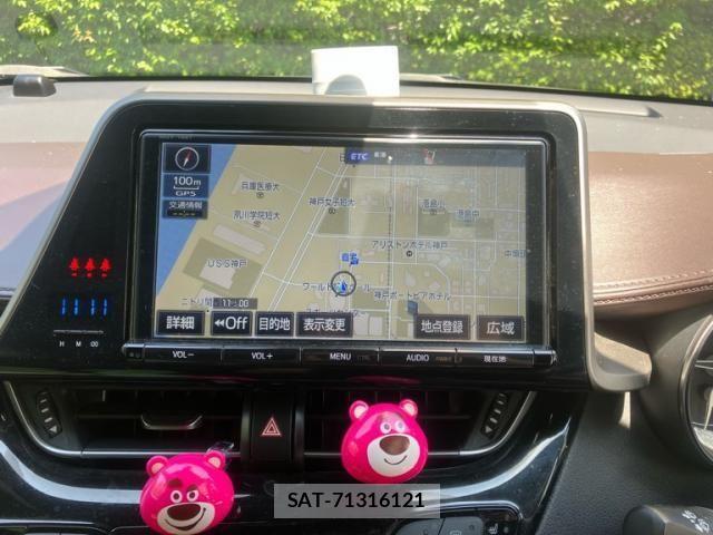 Toyota C-HR 2017-02 8229251-15