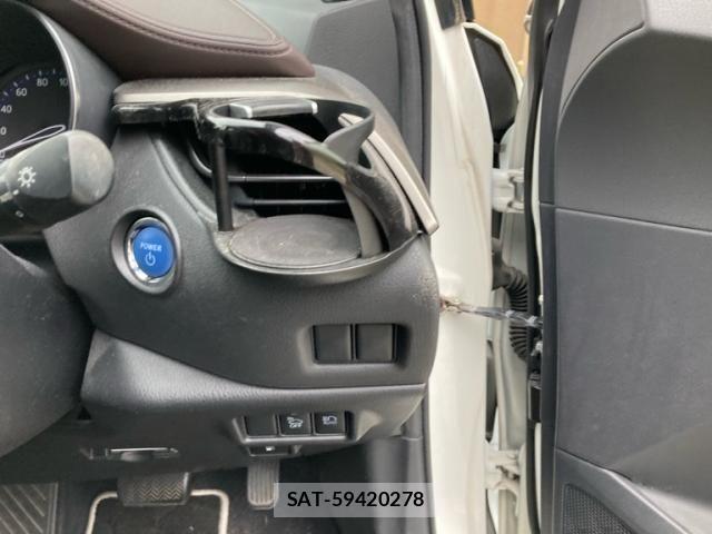 Toyota C-HR 2018-01 8229250-14