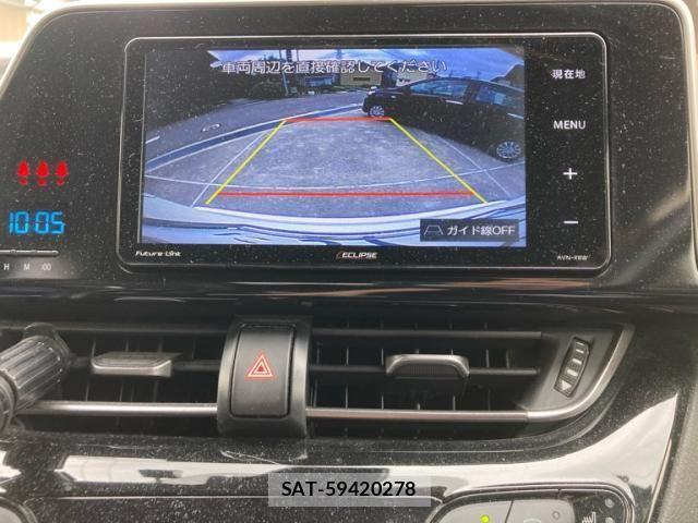 Toyota C-HR 2018-01 8229250-18