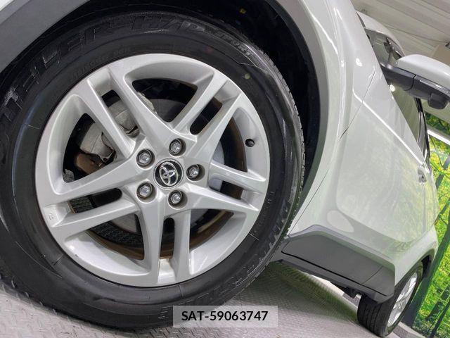 Toyota C-HR 2022-04 8229246-13