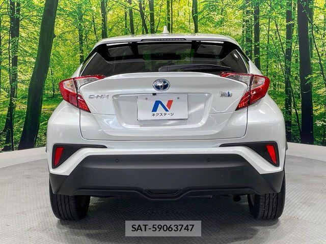 Toyota C-HR 2022-04 8229246-15