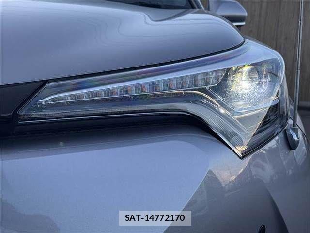 Toyota C-HR 2018-07 8229249-10