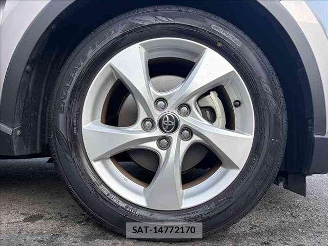 Toyota C-HR 2018-07 8229249-25