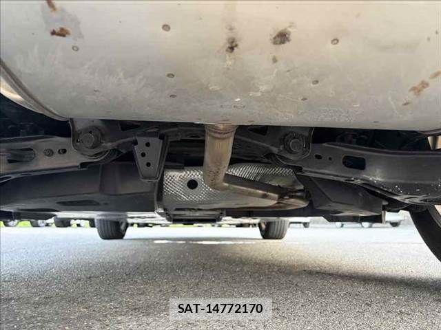 Toyota C-HR 2018-07 8229249-28