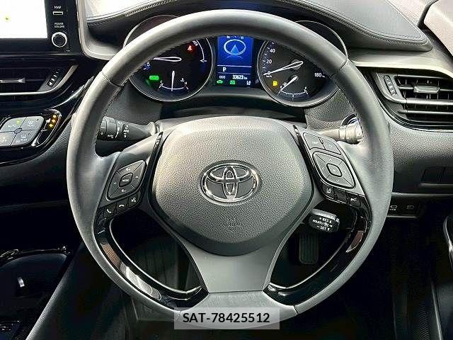 Toyota C-HR 2020-08 8244828-12