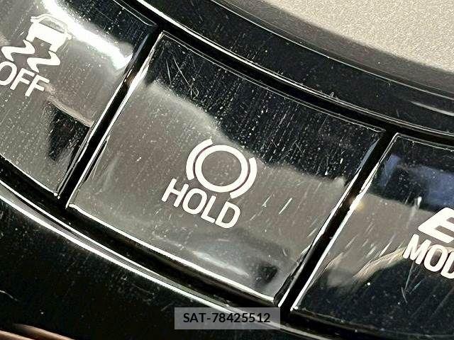Toyota C-HR 2020-08 8244828-14