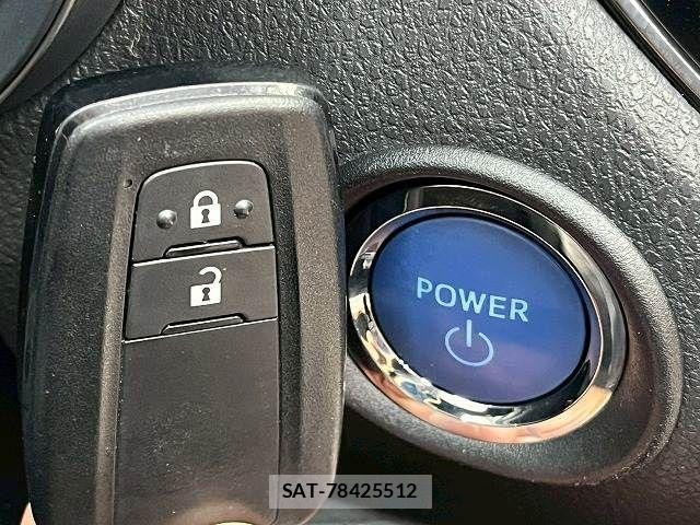 Toyota C-HR 2020-08 8244828-15