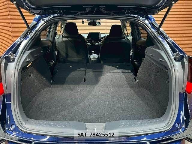 Toyota C-HR 2020-08 8244828-19