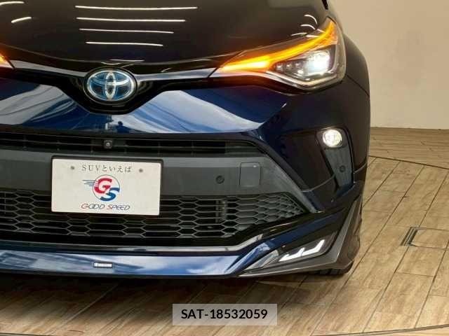 Toyota C-HR 2020-12 8244826-17