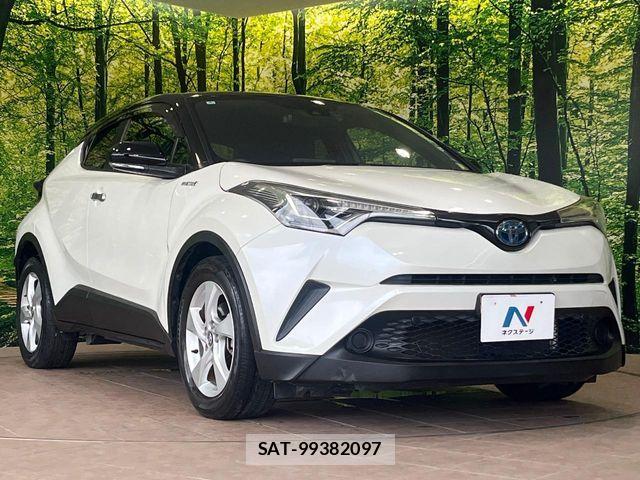 Toyota C-HR 2017-12 8244831-15