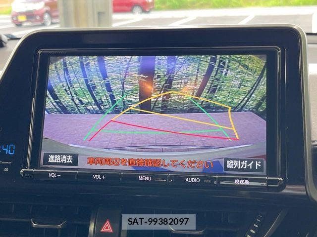 Toyota C-HR 2017-12 8244831-3
