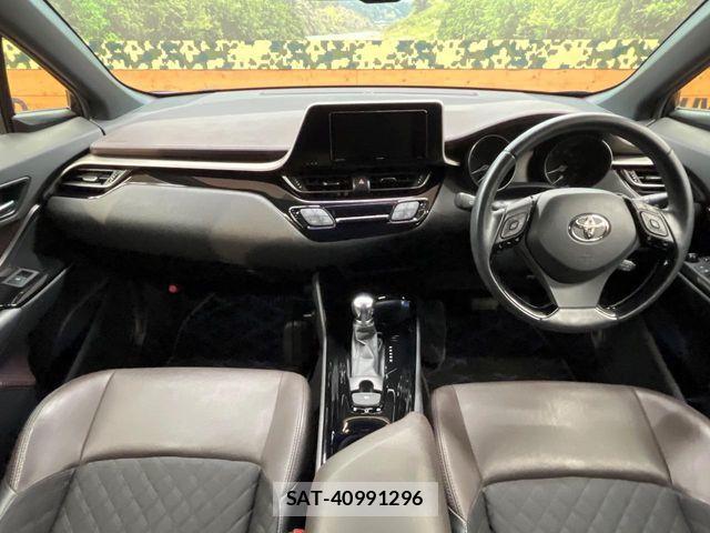 Toyota C-HR 2017-06 8244830-1