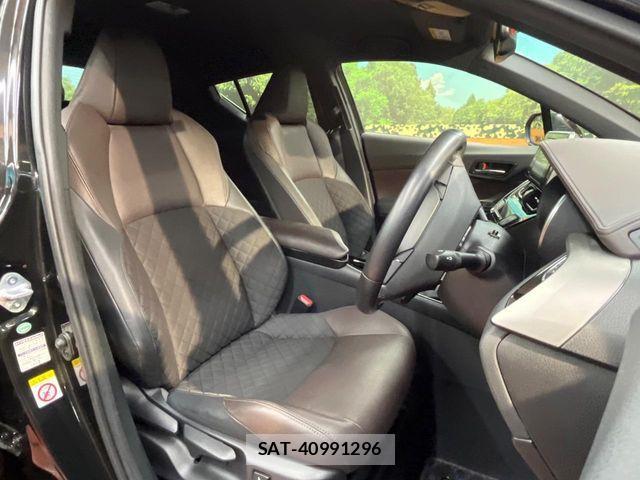 Toyota C-HR 2017-06 8244830-7