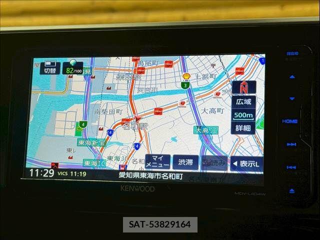 Toyota C-HR 2017-11 8244829-3