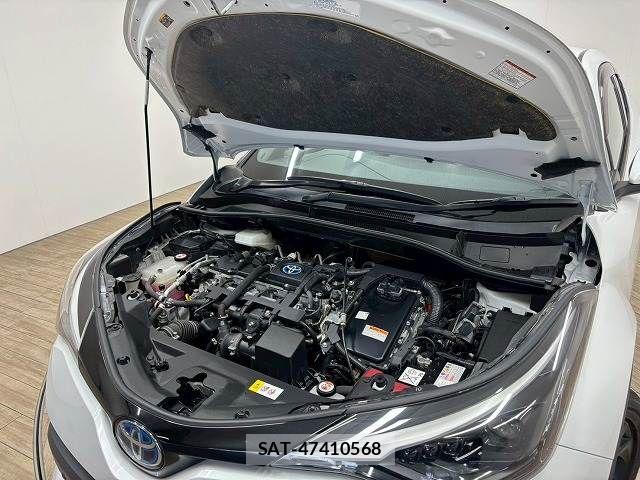 Toyota C-HR 2021-10 8244827-13
