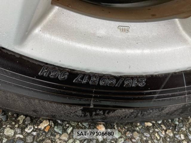 Toyota C-HR 2017-05 8244832-8