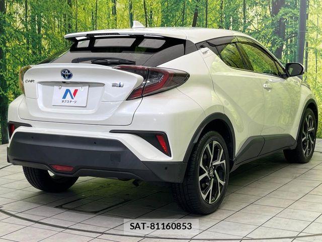 Toyota C-HR 2017-02 8313646-16