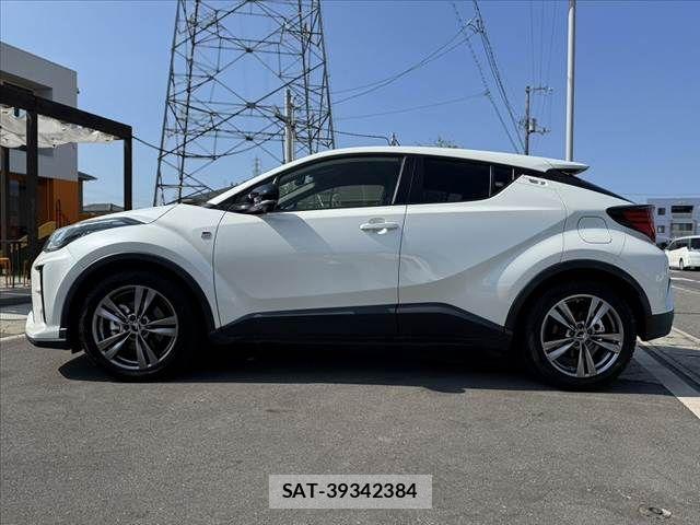 Toyota C-HR 2021-03 8313642-10