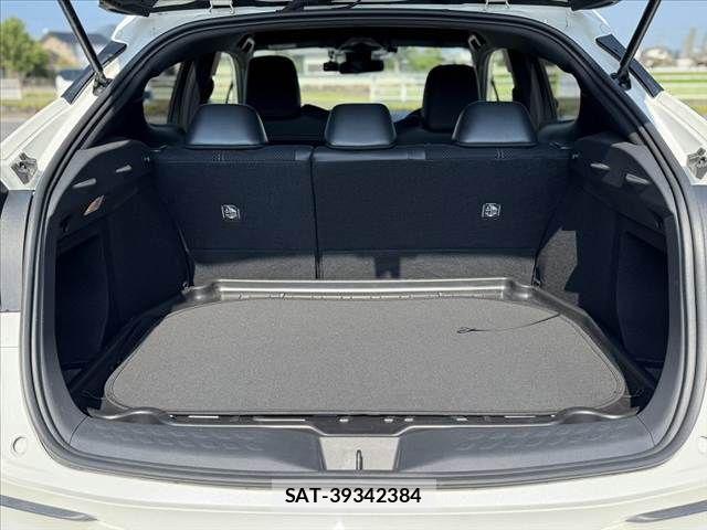 Toyota C-HR 2021-03 8313642-19