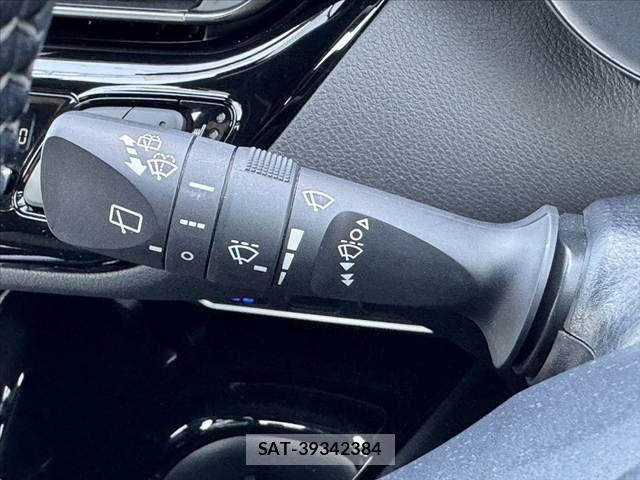 Toyota C-HR 2021-03 8313642-25
