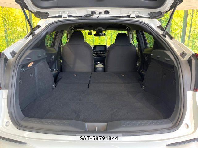 Toyota C-HR 2019-07 8313650-9